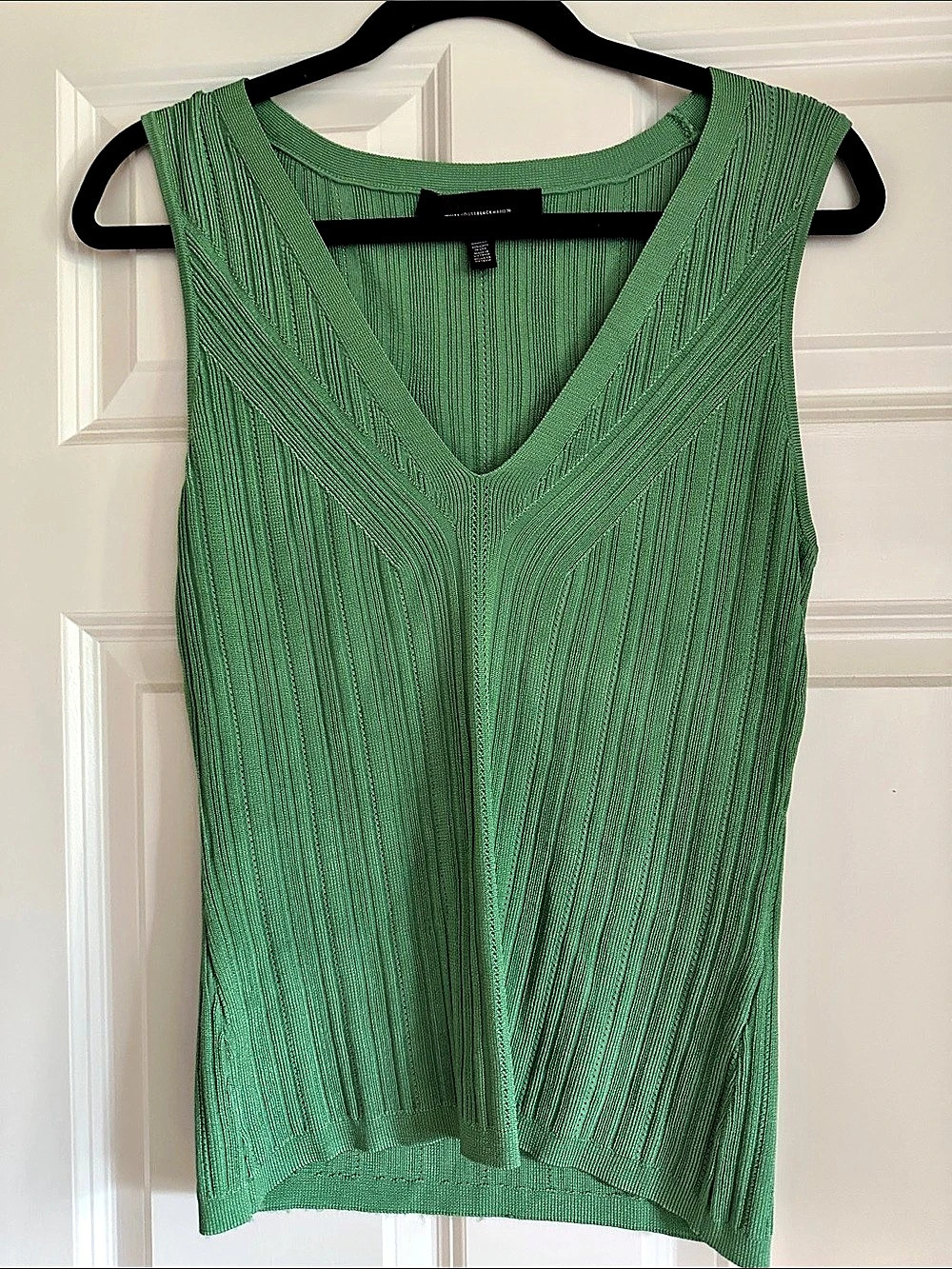 White House Black Market Green Knit V-Neck Tank Top